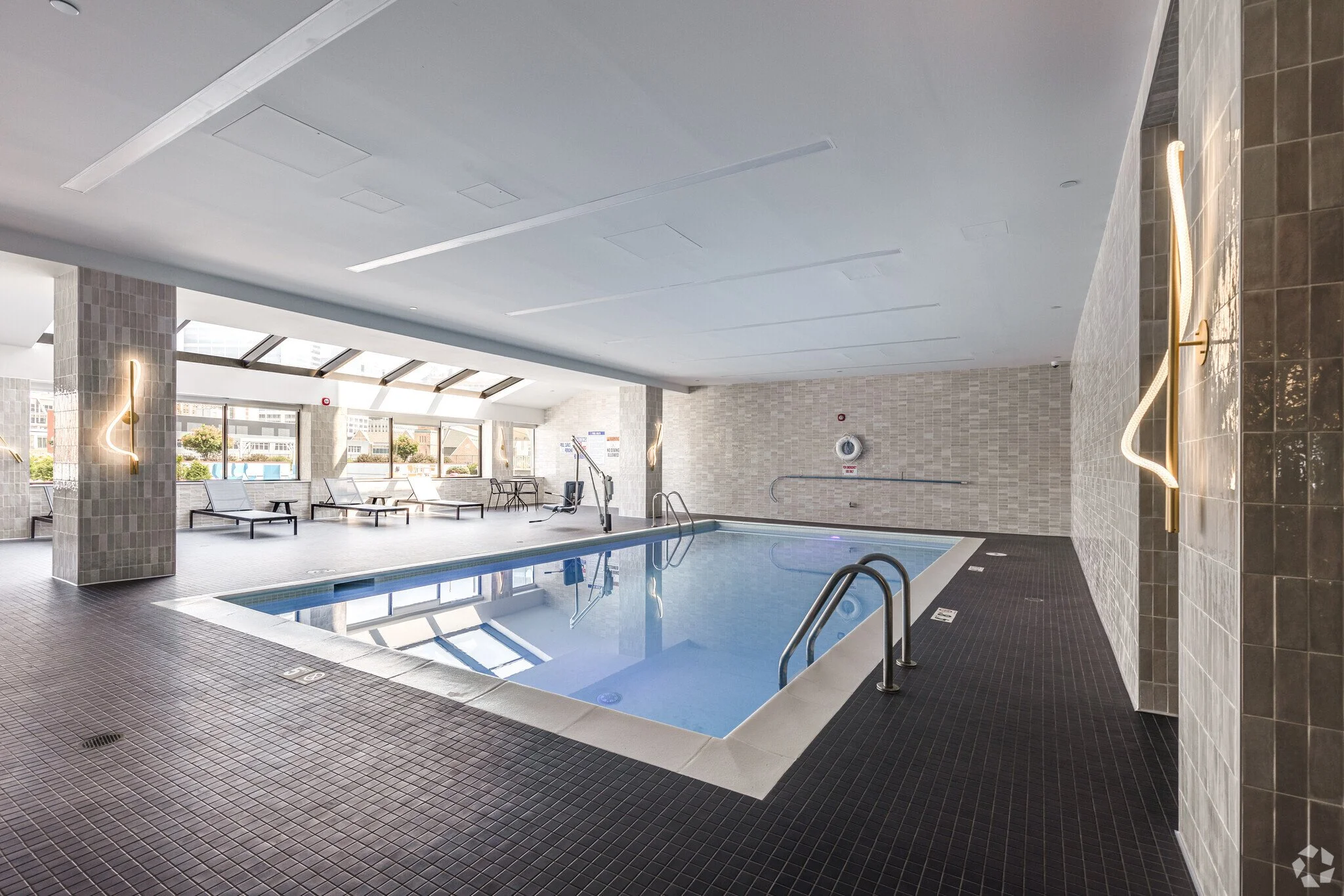 Amenities & Resident Activites — Laurel Village